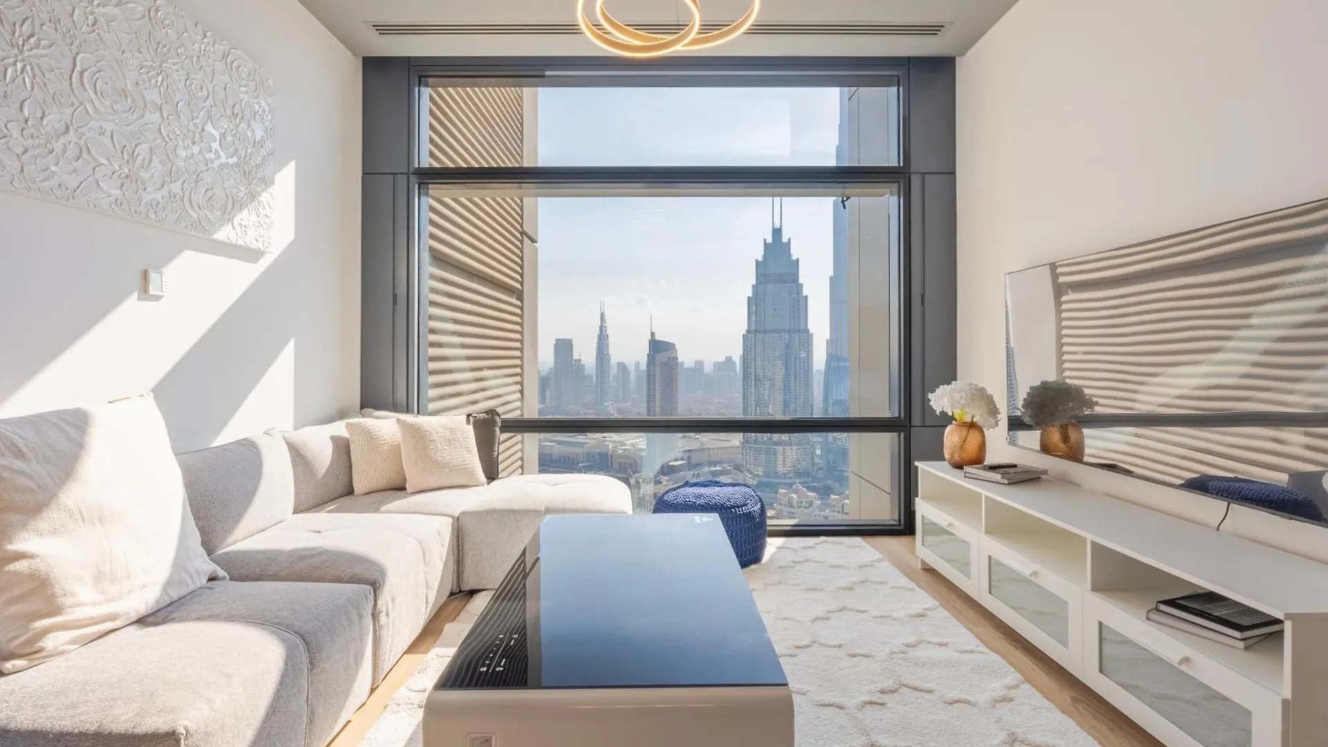 Elegant 1-Bedroom Apartment, Full Burj Khalifa & Downtown Views Dubai 0*,  Emirati Arabi Uniti