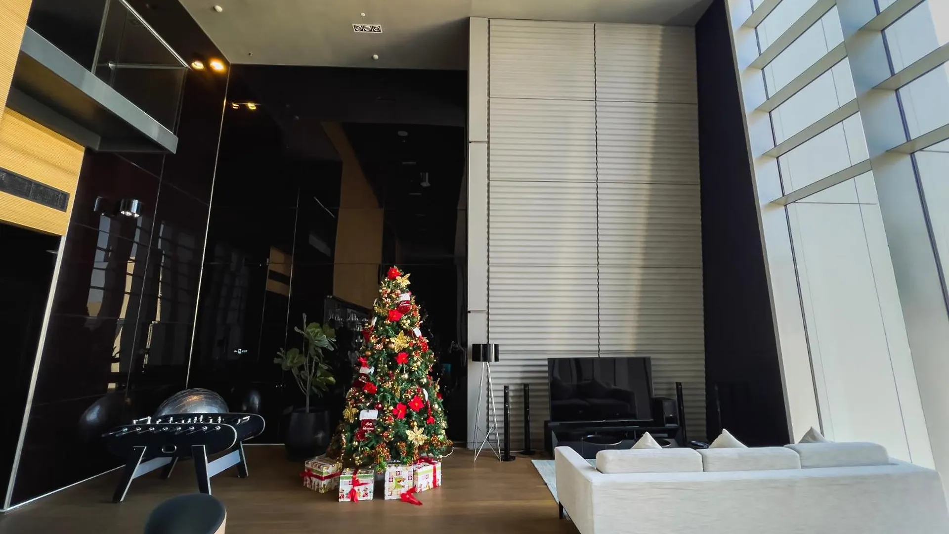 Elegant 1-Bedroom Apartment, Full Burj Khalifa & Downtown Views Dubai Appartamento