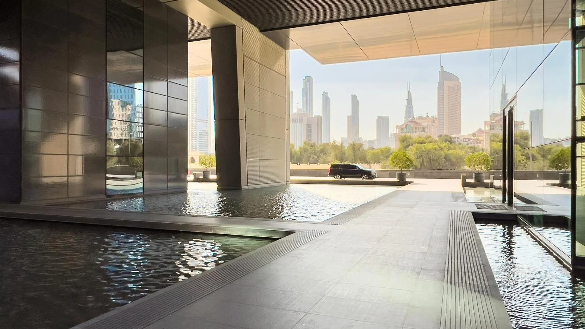 Elegant 1-Bedroom Apartment, Full Burj Khalifa & Downtown Views Dubai 0*,